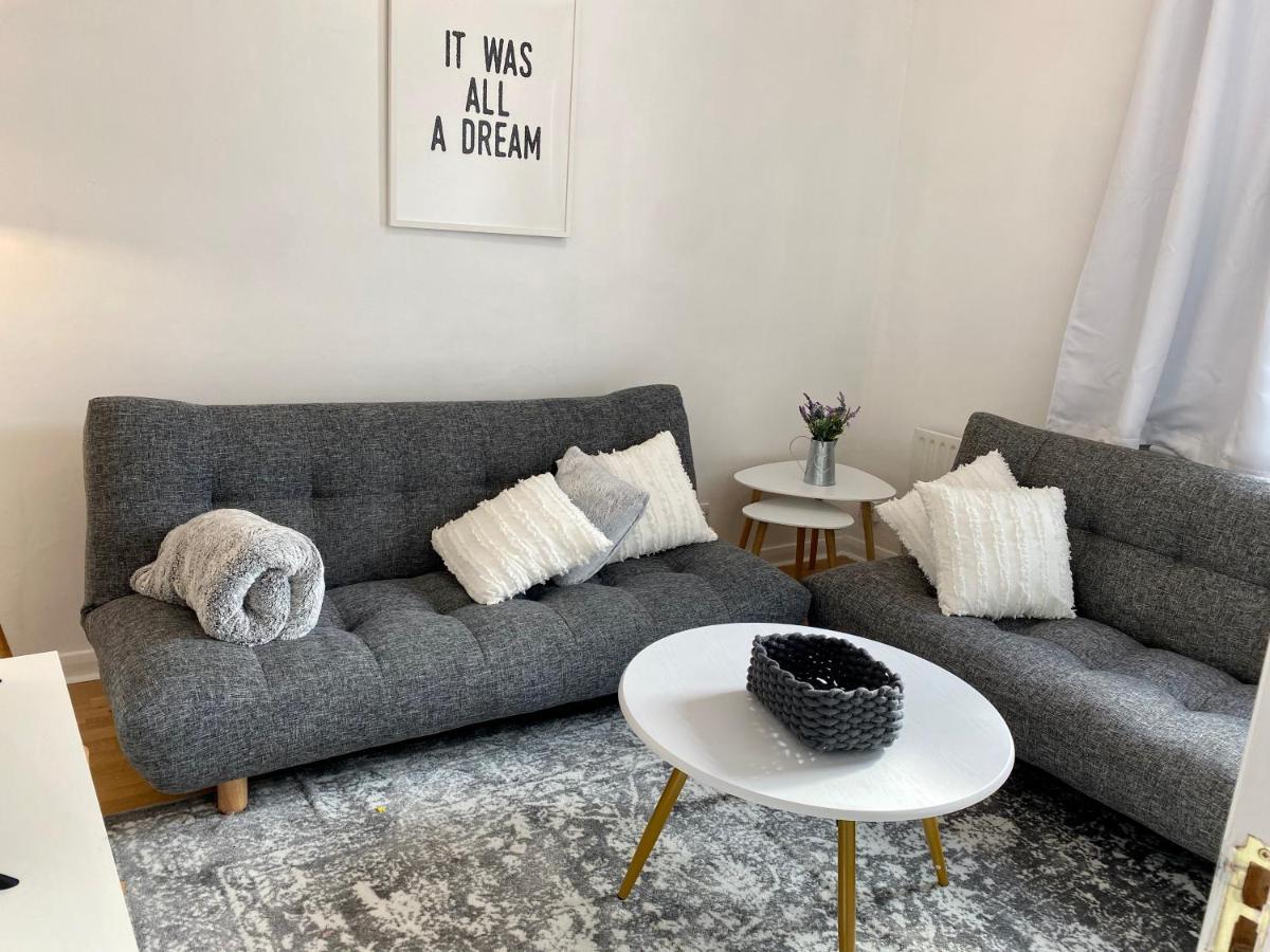 Beautiful 2 Bedroom Flat In Camden * Londra